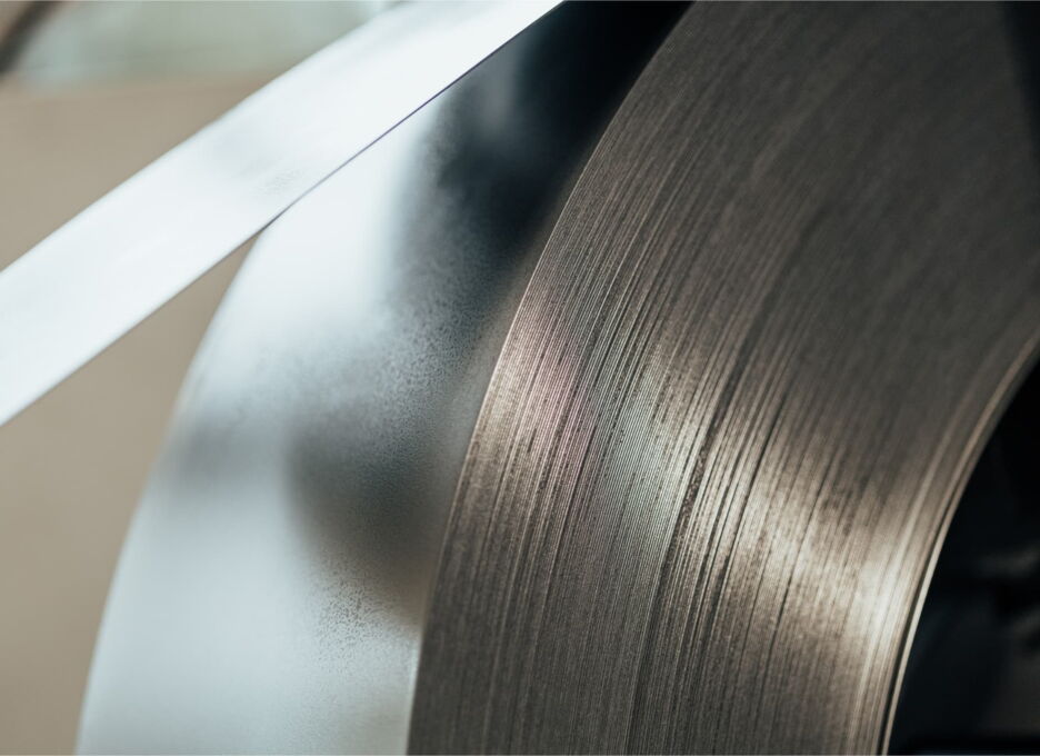 Coil of steel strip