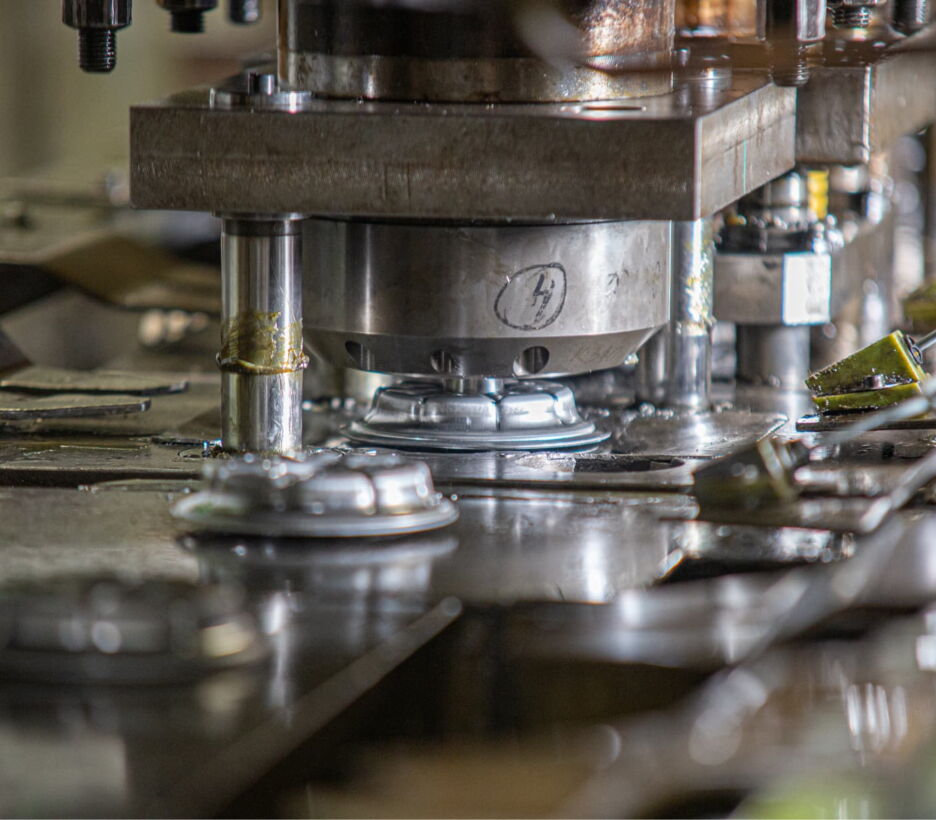 Progressive press tool stamping steel parts